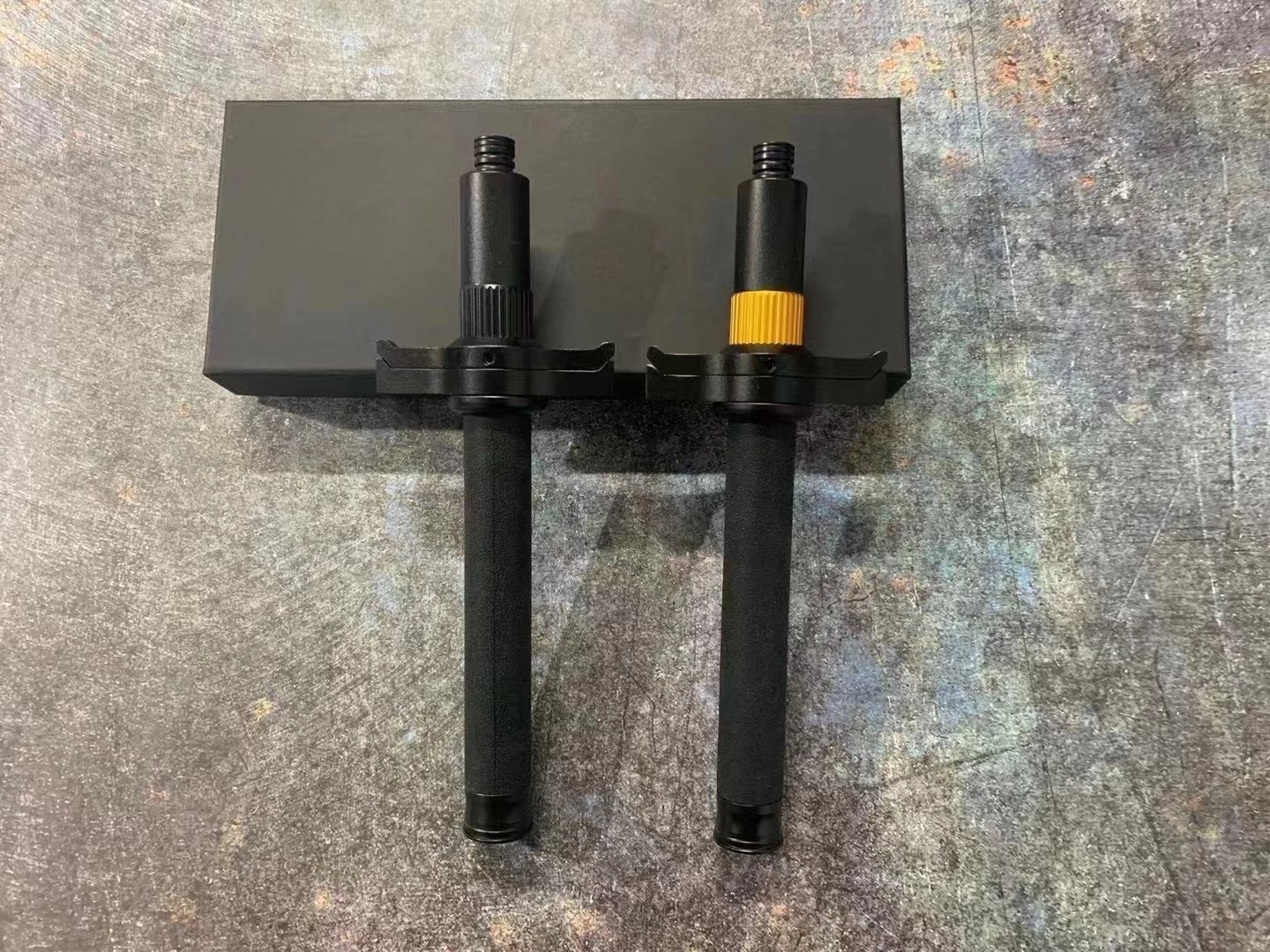Prevent Slashing And Self-defense Weapon Knife-blocking Expandable Baton 