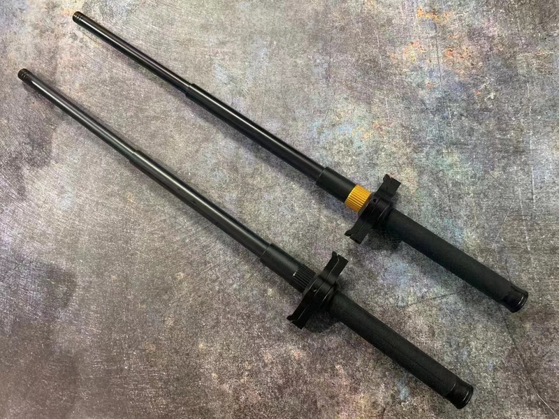 Prevent Slashing And Self-defense Weapon Knife-blocking Expandable Baton 