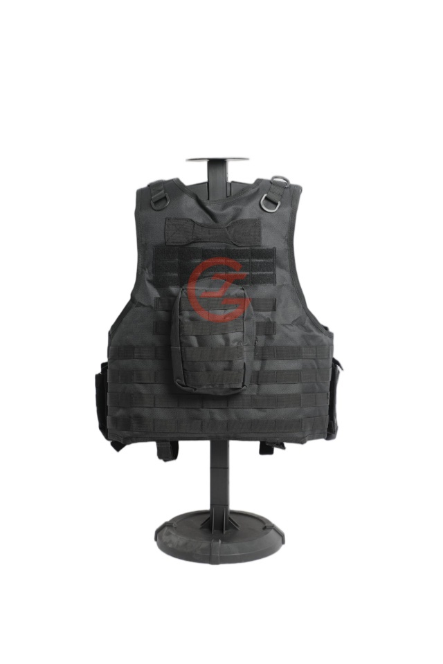 Durable Lightweight Tactical Vest with Molle System and Holster