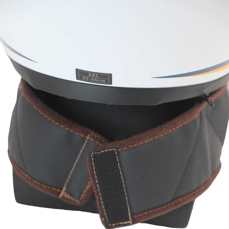Casque complet avec des gardes de cou