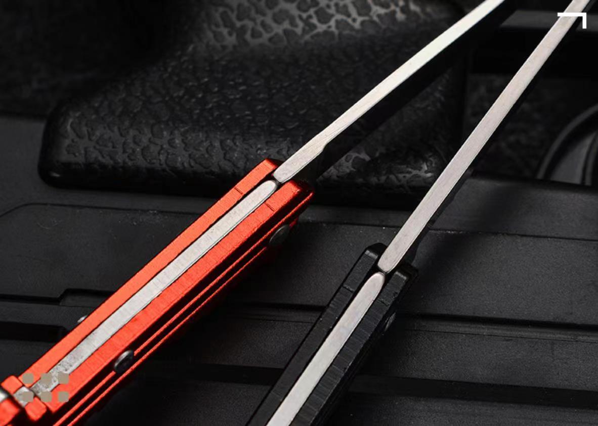 New Style Disguise Weapon for Women Self Defense Key Shaped Folding Blade