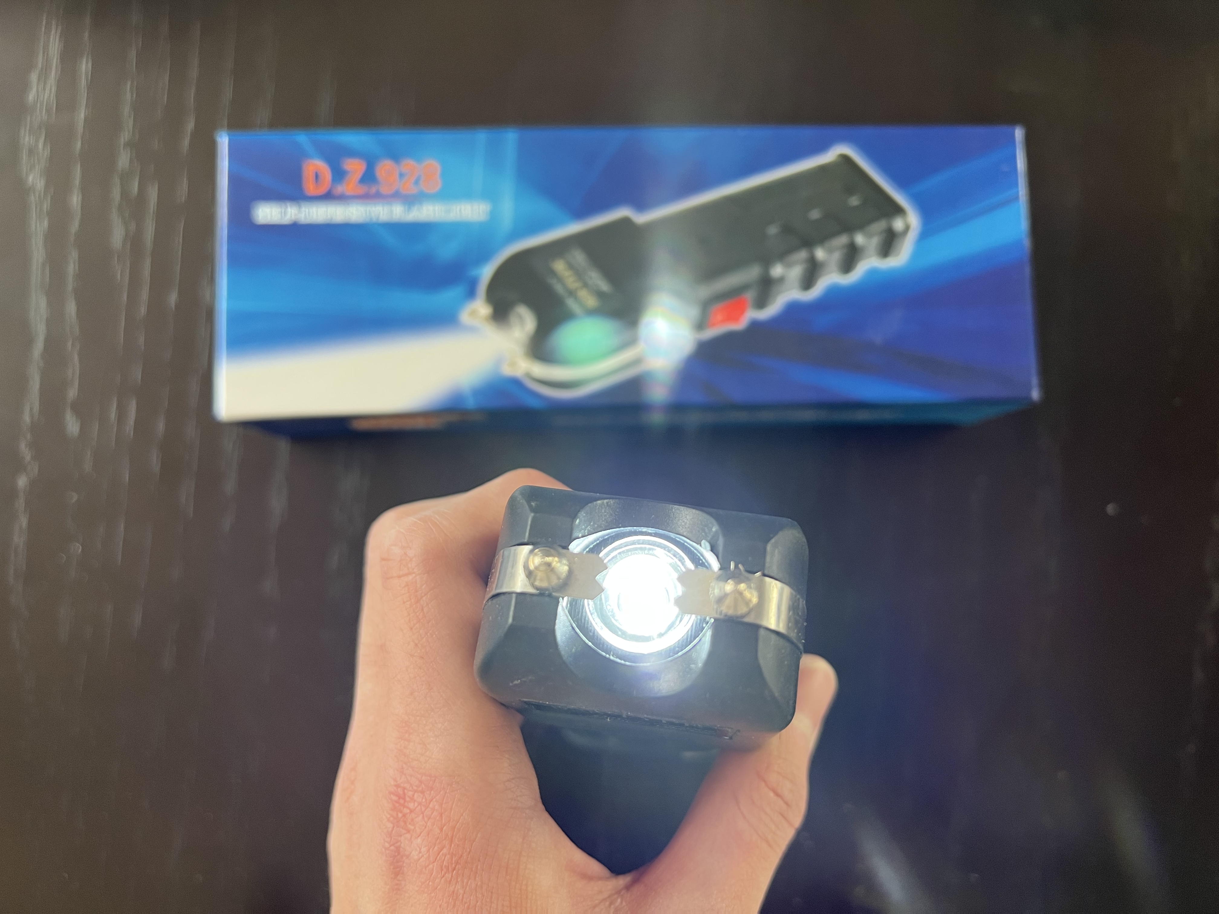 Voltan Tinggi 928 Polis Kejutan Elektrik Baton Stun