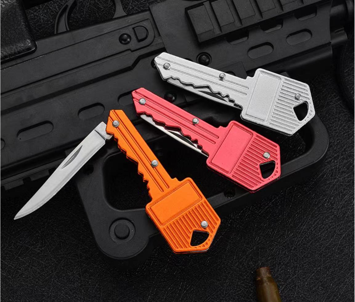 New Style Disguise Weapon for Women Self Defense Key Shaped Folding Blade