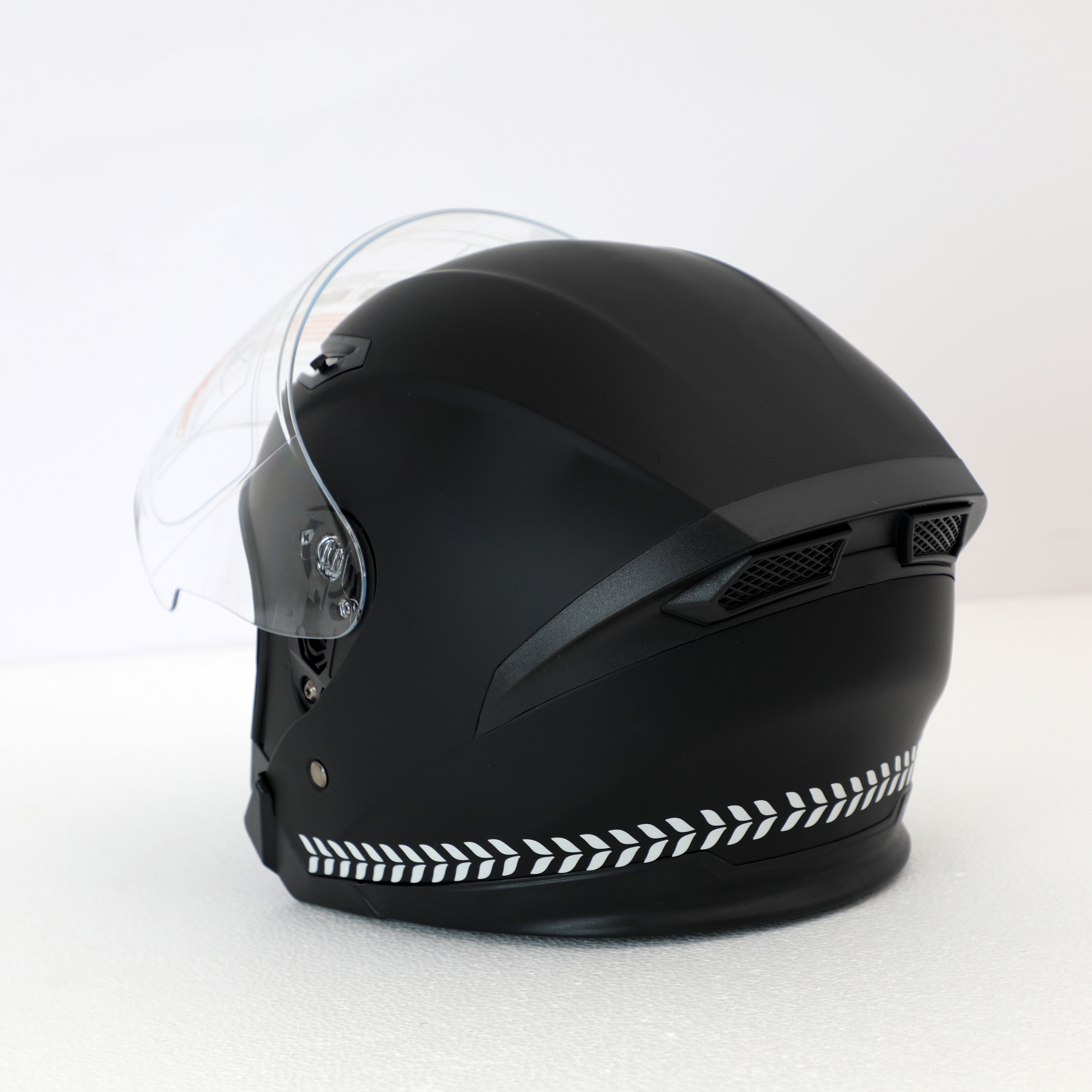 Polis upploppshjälm